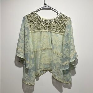 Esley | Floral Lace Women's Top